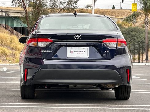 Used 2024 Toyota Corolla LE FWD image 4