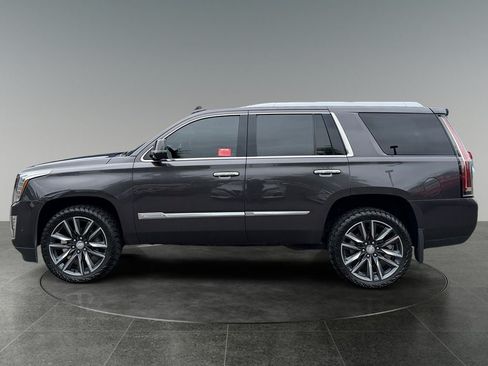 Used 2018 Cadillac Escalade Platinum AWD/4WD image 5