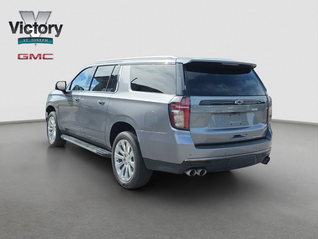 Used 2021 Chevrolet Suburban Premier w/ Premium Package AWD/4WD image 15