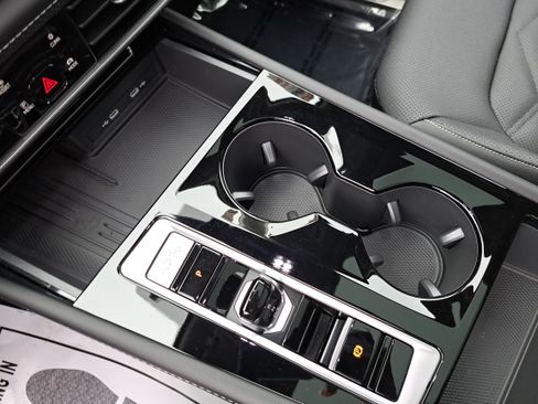 New 2026 Volkswagen Atlas SE FWD image 26
