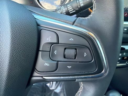 Used 2023 Buick Encore GX Select w/ Sport Touring Package image 27