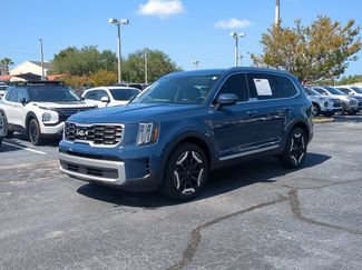 Used 2024 Kia Telluride S w/ S Sunroof Package FWD video 2