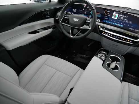 New 2026 Cadillac Lyriq Premium Sport image 7