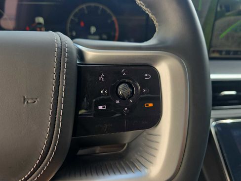 Certified 2025 INFINITI QX80 Sensory image 22