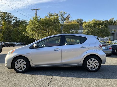 Used 2014 Toyota Prius C Two image 8