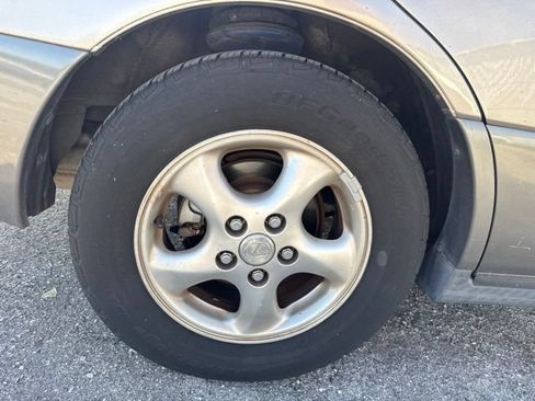 Used 1999 Lexus ES 330 FWD image 10