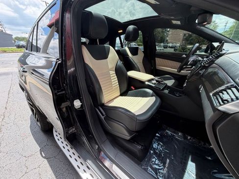 Used 2017 Mercedes-Benz GLE 43 AMG 4MATIC Coupe image 31