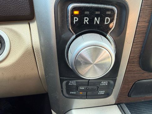 Used 2017 RAM 1500 Laramie w/ Convenience Group image 18