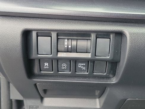 Certified 2021 Subaru Crosstrek 2.5i Sport w/ Moonroof Package image 22