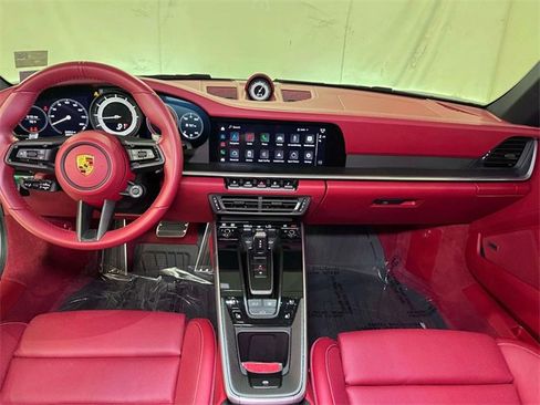 Used 2022 Porsche 911 Carrera 4S image 23