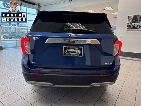 Used 2023 Ford Explorer XLT w/ Equipment Group 202A AWD/4WD image 11