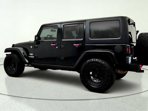 Used 2012 Jeep Wrangler Unlimited Sahara w/ Dual Top Group AWD/4WD image 7