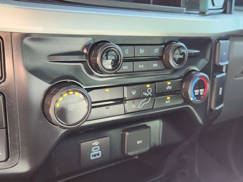 Used 2024 Ford F250 XL w/ STX Appearance Package image 23