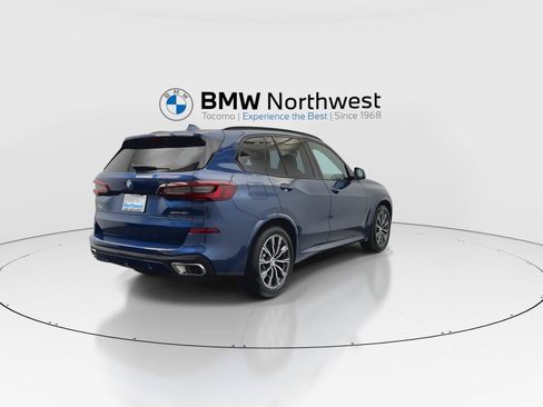Used 2023 BMW X5 xDrive40i w/ M Sport Package AWD/4WD image 3