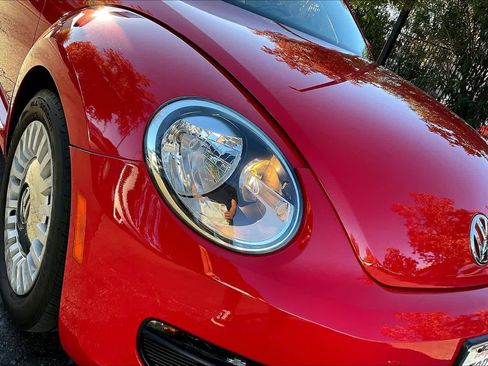 Used 2014 Volkswagen Beetle 2.5 image 29