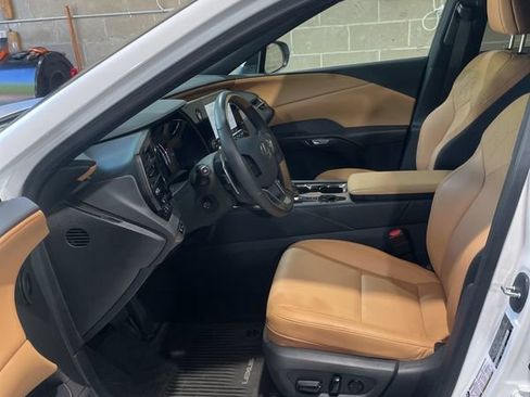 Used 2023 Lexus RX 350 Premium w/ Accessory Package AWD/4WD image 3