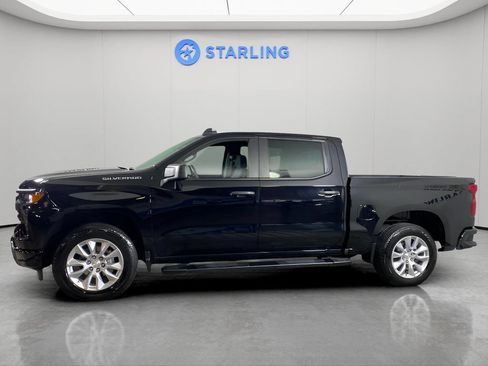 Used 2023 Chevrolet Silverado 1500 Custom RWD image 3