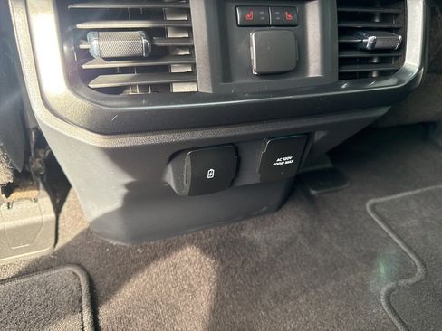 Used 2021 Ford F150 Lariat w/ Equipment Group 502A High image 38