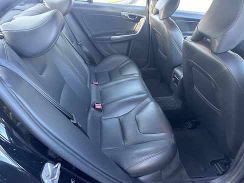Used 2016 Volvo S60 T5 Premier w/ Convenience Package AWD/4WD image 13