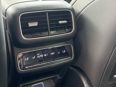 Certified 2025 Mercedes-Benz GLS 450 4MATIC image 14