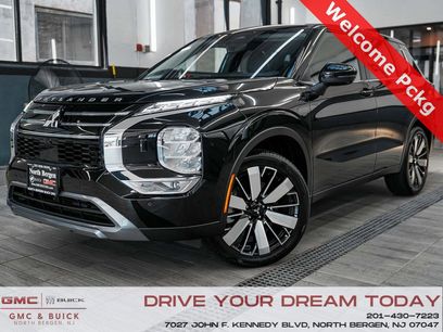 Used 2025 Mitsubishi Outlander SE
