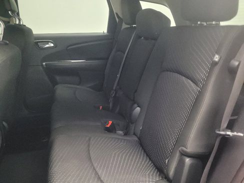 Used 2018 Dodge Journey SXT w/ Connectivity Group FWD image 18