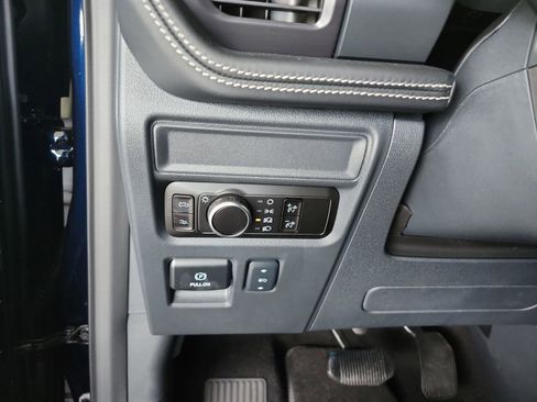 New 2025 Ford F150 Lightning Platinum image 13