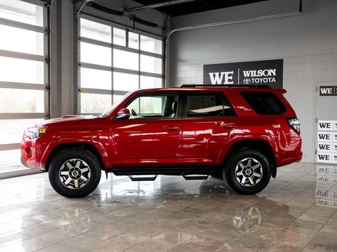 Used 2020 Toyota 4Runner TRD Off-Road Premium w/ Moonroof Package image 1