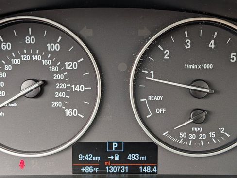 Used 2017 BMW 320i Sedan RWD image 10