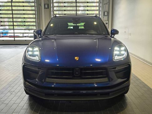 Used 2024 Porsche Macan image 10