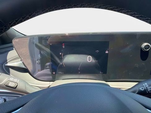 New 2026 Buick Envista Sport Touring w/ Convenience I Package FWD image 28