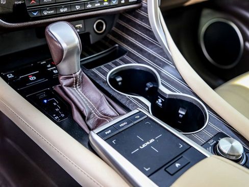 Used 2020 Lexus RX 350 AWD w/ Luxury Package image 18