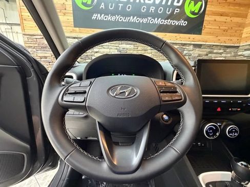 Used 2026 Hyundai Venue SEL FWD image 20