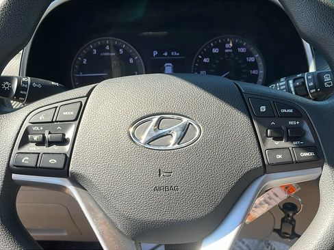 Used 2019 Hyundai Tucson SE w/ Cargo Package image 13