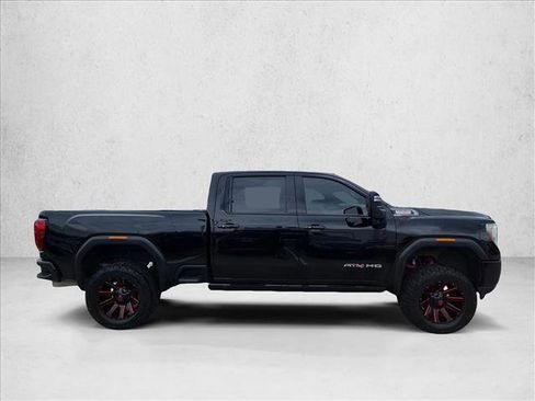 Used 2022 GMC Sierra 2500 AT4 w/ AT4 Premium Plus Package AWD/4WD image 4