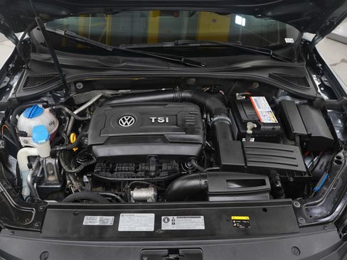 Used 2017 Volkswagen Passat 1.8T R-Line image 28
