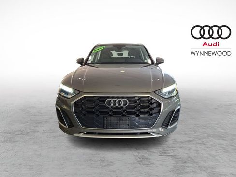 Used 2023 Audi Q5 2.0T Premium w/ Convenience Package AWD/4WD image 2