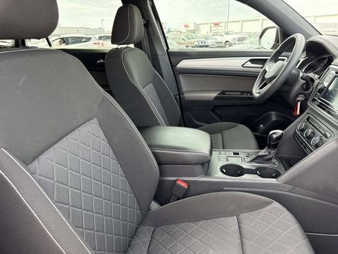 Used 2021 Volkswagen Atlas Cross Sport S image 19