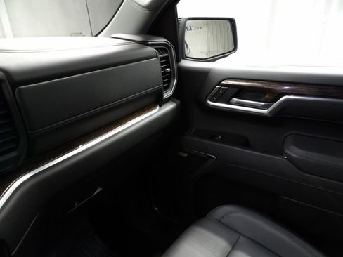 Used 2026 GMC Sierra 1500 Elevation w/ Elevation Premium Package AWD/4WD image 31