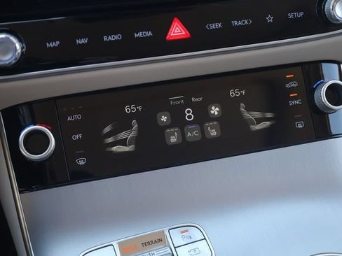New 2026 Genesis GV70 2.5T Select AWD/4WD image 19