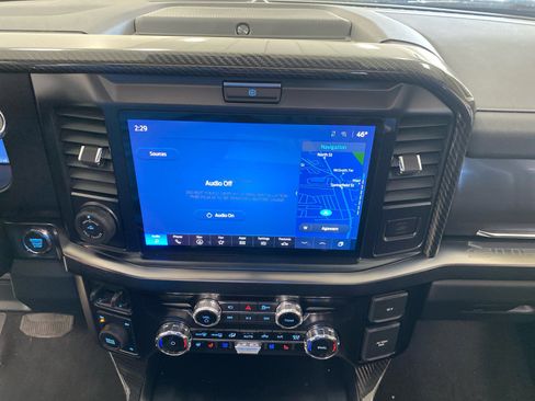 New 2026 Ford F250 Lariat w/ Black Appearance Package image 28