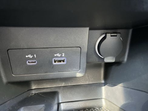 Used 2023 Nissan Kicks SR w/ SR Premium Package image 25