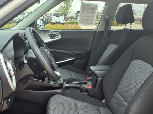Used 2024 Kia Soul LX w/ Option Group 015 image 14