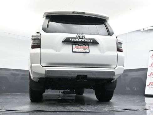 Used 2022 Toyota 4Runner TRD Off-Road Premium image 44