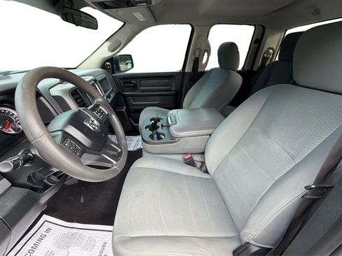Used 2018 RAM 1500 Express w/ Express Value Package AWD/4WD image 9