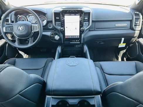 Used 2024 RAM 1500 Laramie image 24