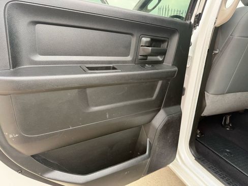 Used 2018 RAM 3500 Tradesman w/ Chrome Appearance Group image 17