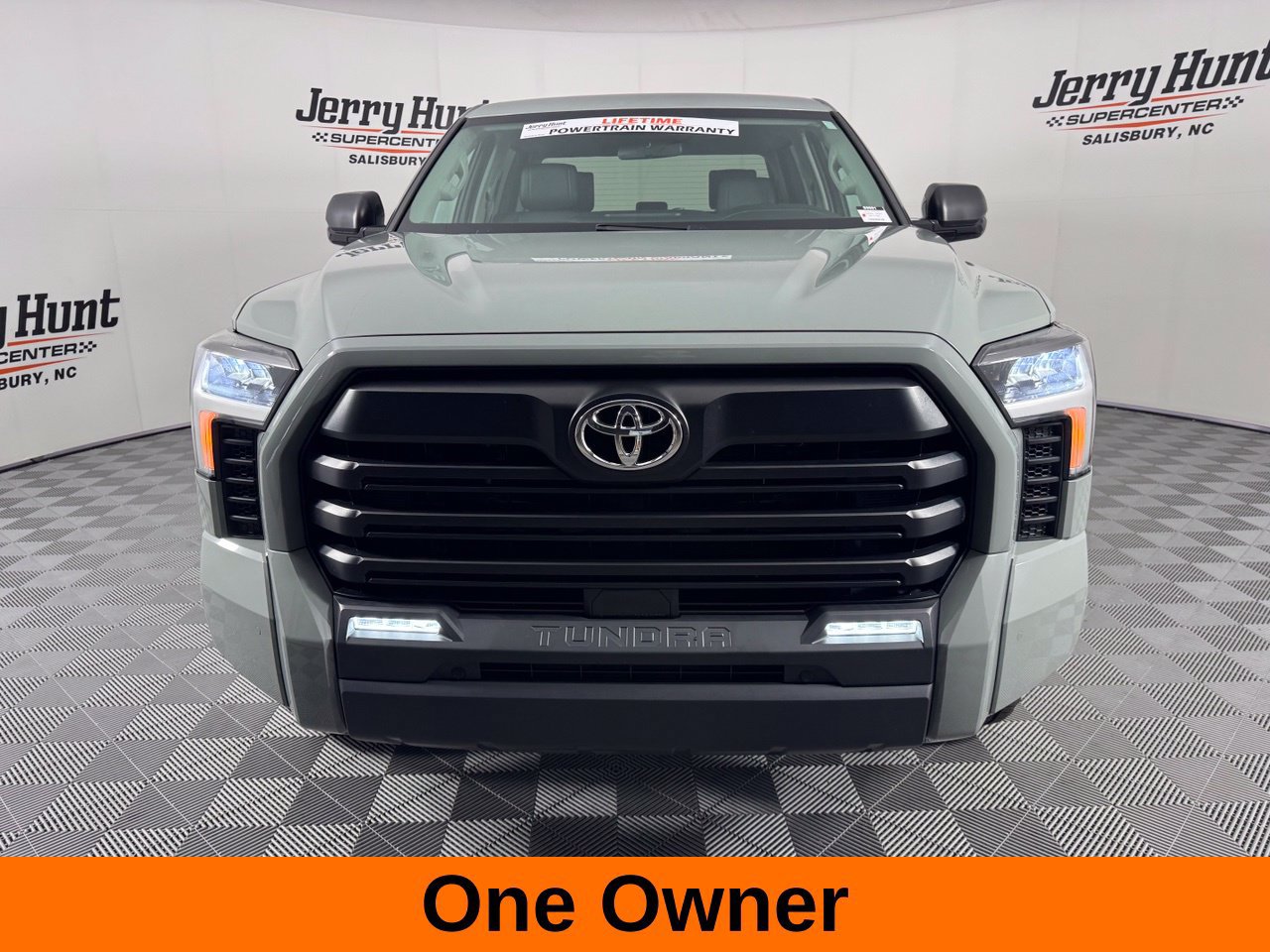 Used 2024 Toyota Tundra SR5 w/ SR5 Premium Package AWD/4WD image 4