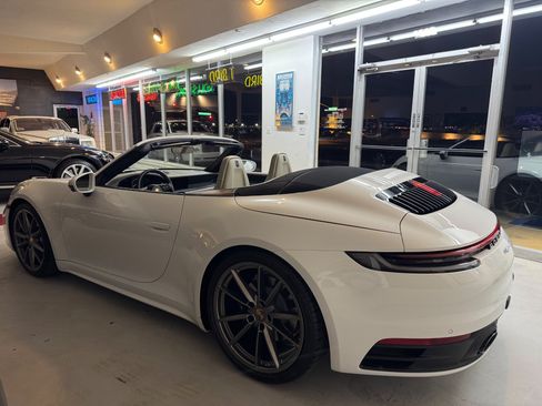 Used 2020 Porsche 911 Carrera S RWD image 4