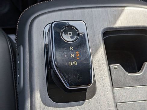 Used 2023 Nissan Ariya FWD image 26